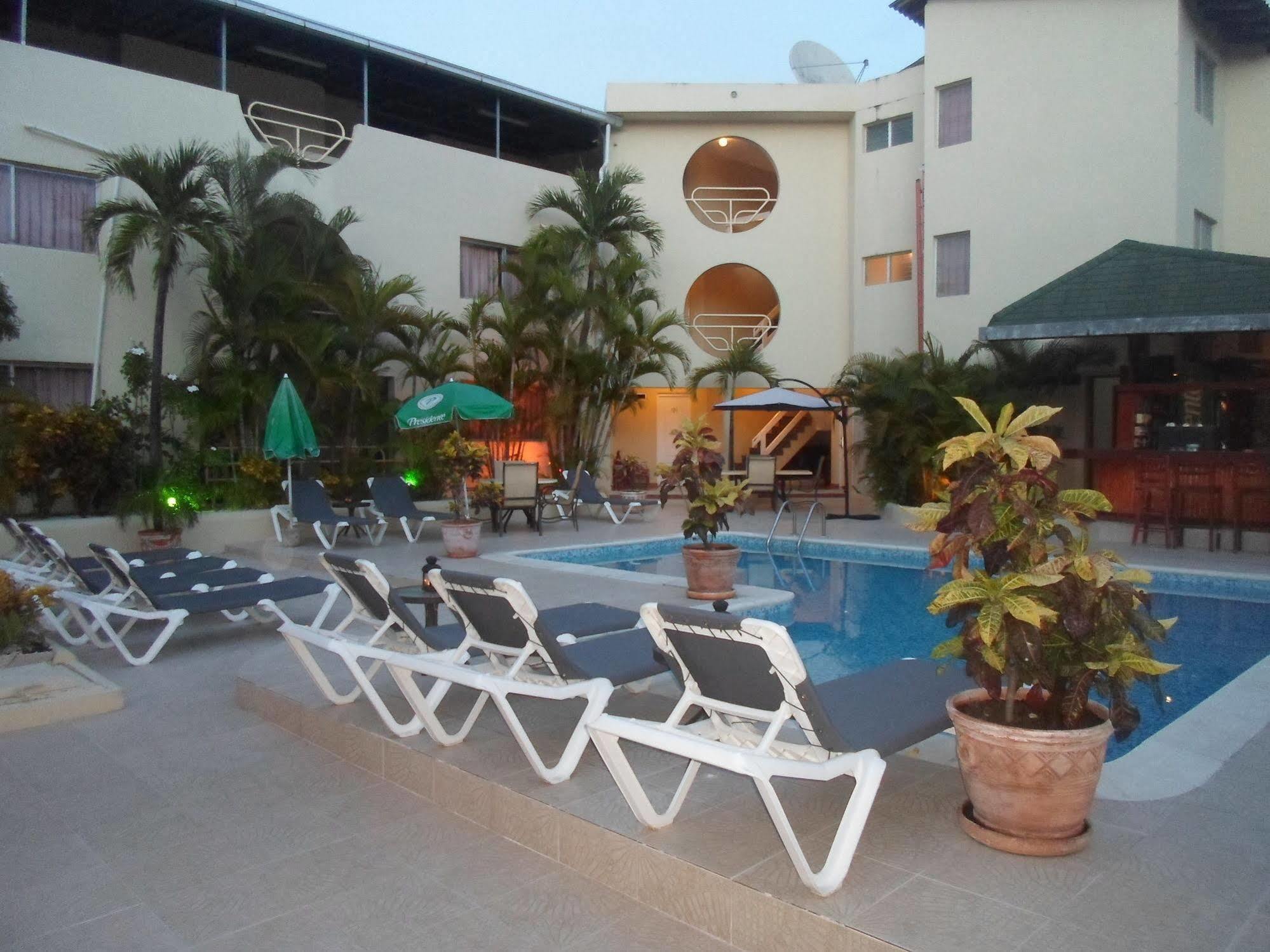 Hotel Don Andres Сосуа Экстерьер фото